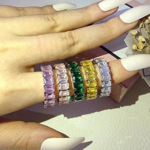 9TCW VVS CZ Oval Cut Eternity Wedding Band Ring